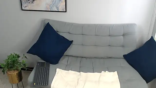 Amber_Etan