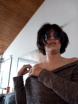 NamiDVelvet webcam