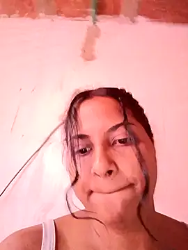 Giselabrunette25 webcam
