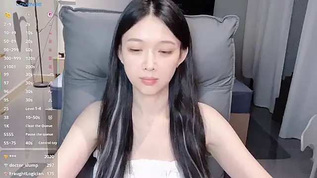 NiNi-baby520 webcam