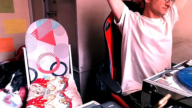 DreamTeachFlame webcam