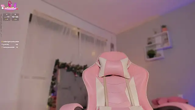 caro_sanchezz (F young) - Ride Dildo