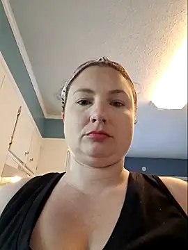milfymrsrobinson (F young) - Play when tip