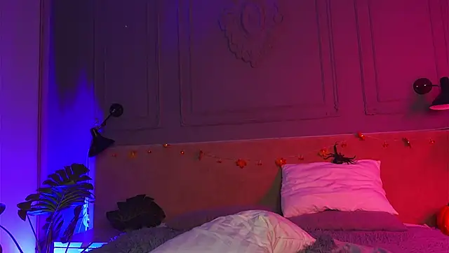 Liv_Fay