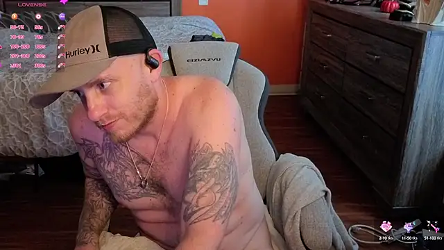 ConversationalistX live cam screenshot male from United States on Ohstagram — Live Cams & Adult Streams