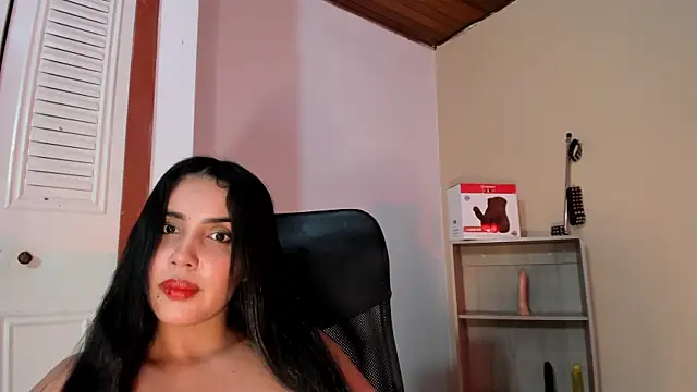 violetta_0 (F young) - Deep pussy fucking with big cock