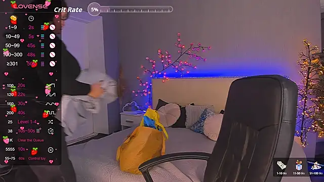 MonaSteele webcam