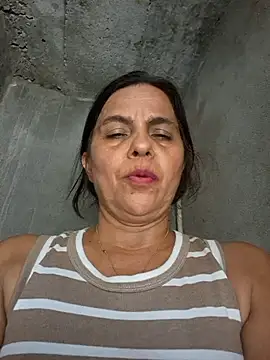 Lucerito-Hot webcam