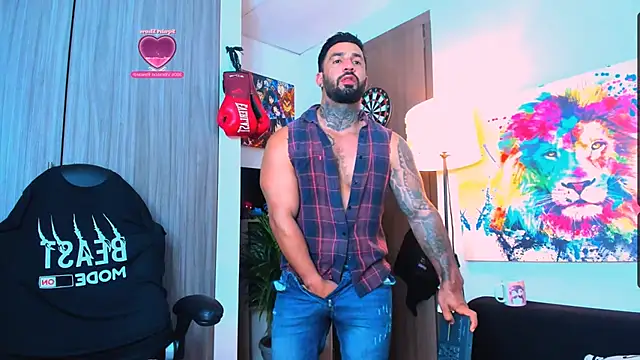 naugthy_dominant webcam