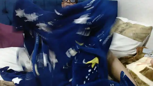 Sexysilverfoxxx webcam