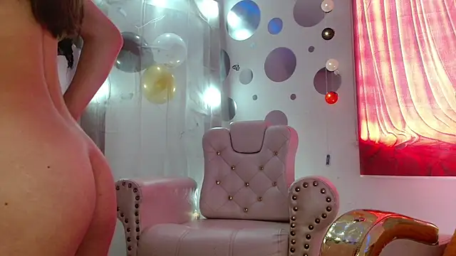 Nina_Roser webcam