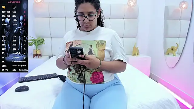 DanielleEvans_ webcam