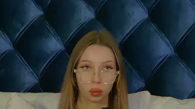 MaliaLandre webcam
