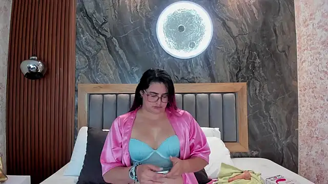 BellaPeers_ webcam