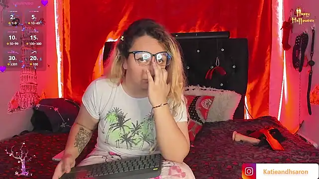 katieeandsharonn webcam