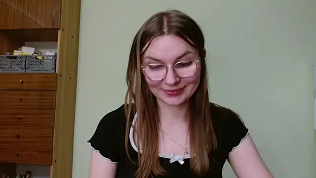 LooveELLYx webcam