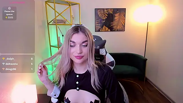Alice_Cutieee webcam