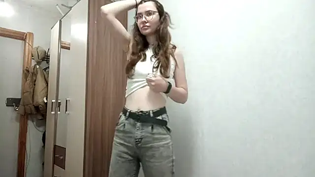 StacyMillerBom webcam