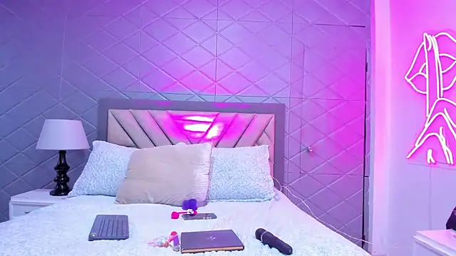 VioletRousse_ webcam