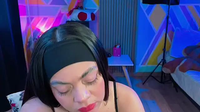 Cuttiealice webcam