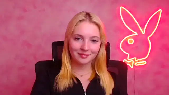 Milka_kiss_ webcam
