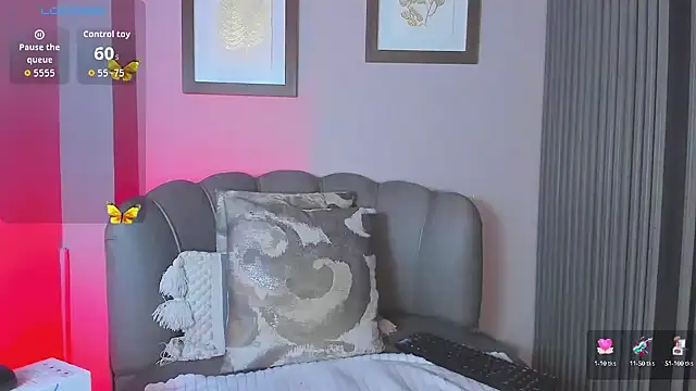 Nahiajhonson_ webcam