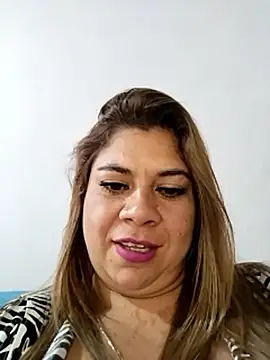 Laura-Hernandez webcam