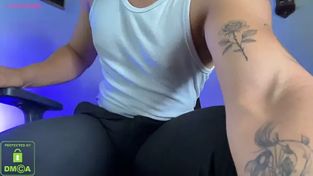 Adrian_Mill3r webcam