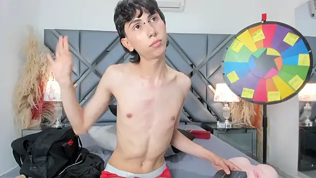 Milan_LewisS webcam