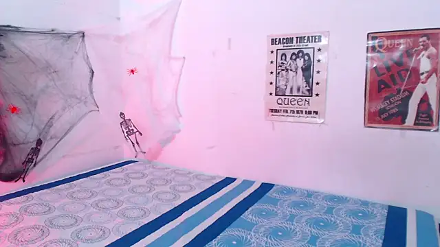 alise_coronado webcam