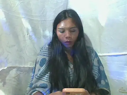 Kim25xxxx webcam