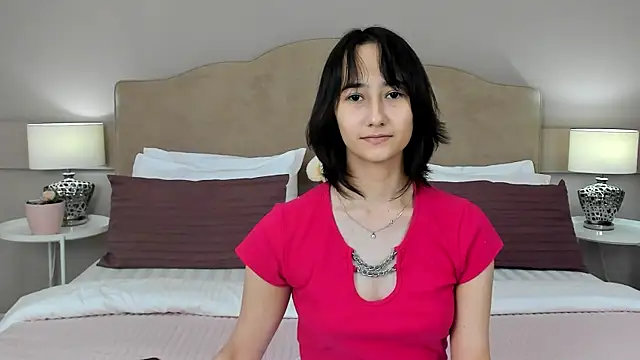 EmilySwonn webcam