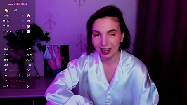 KindHazelHere_ webcam