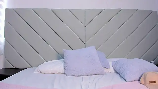 little_kris1 webcam
