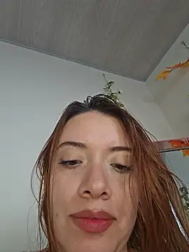 valery_mora webcam