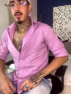 Donovan_Desmond webcam