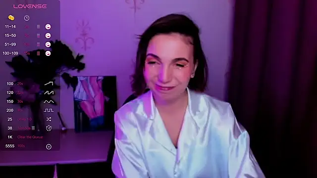 KindHazelHere_ webcam