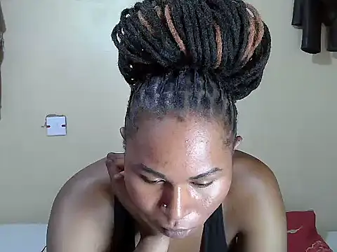 Creamy-Aisha