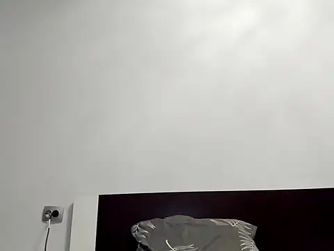 ElektraShine29 webcam