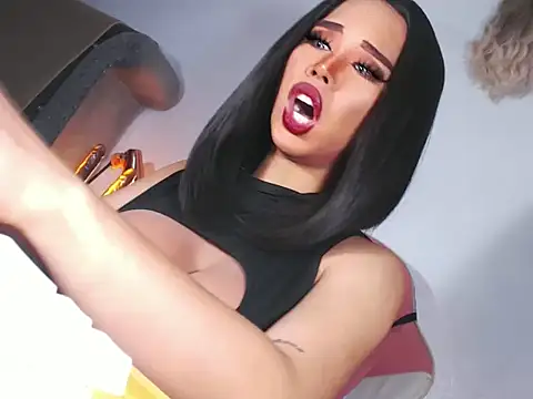 KarlaFrost webcam
