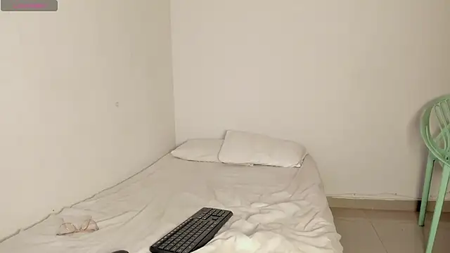 Lorena_Hawkins webcam