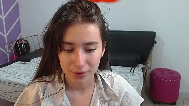 Adhara_Kitten webcam