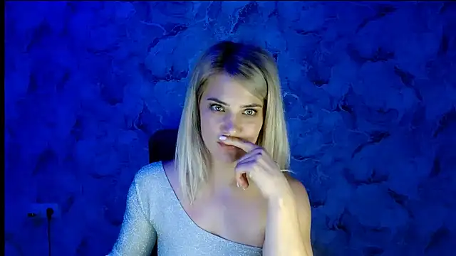nika_gold1 webcam