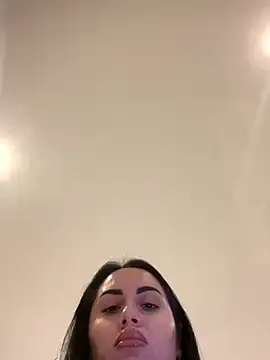 NikolUKx webcam