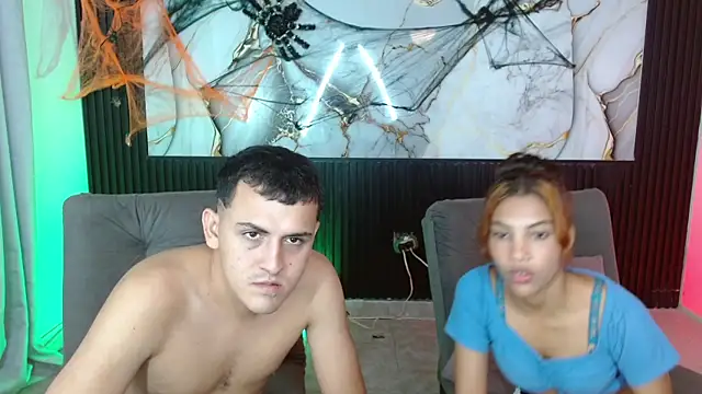 selene_n_loki webcam