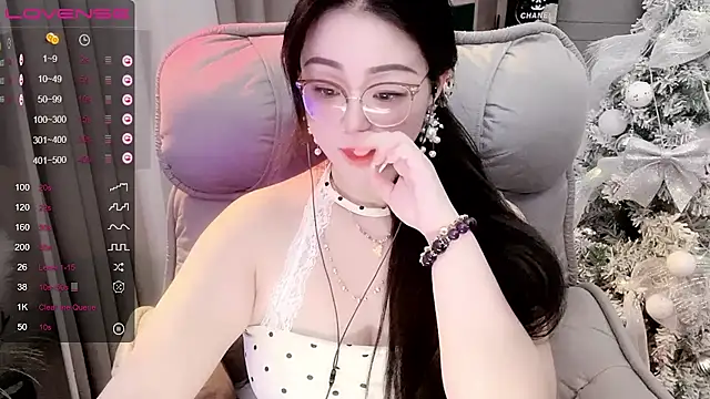Monica-888 webcam