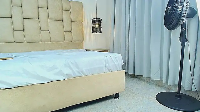 elizawiliamst webcam