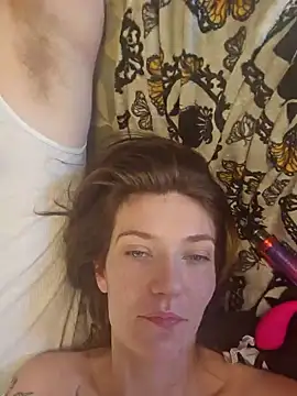 YourFavCanadianMILF webcam