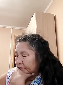 Zulfiya_Bruce webcam