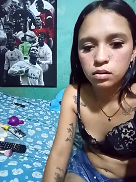 madelen_nf webcam